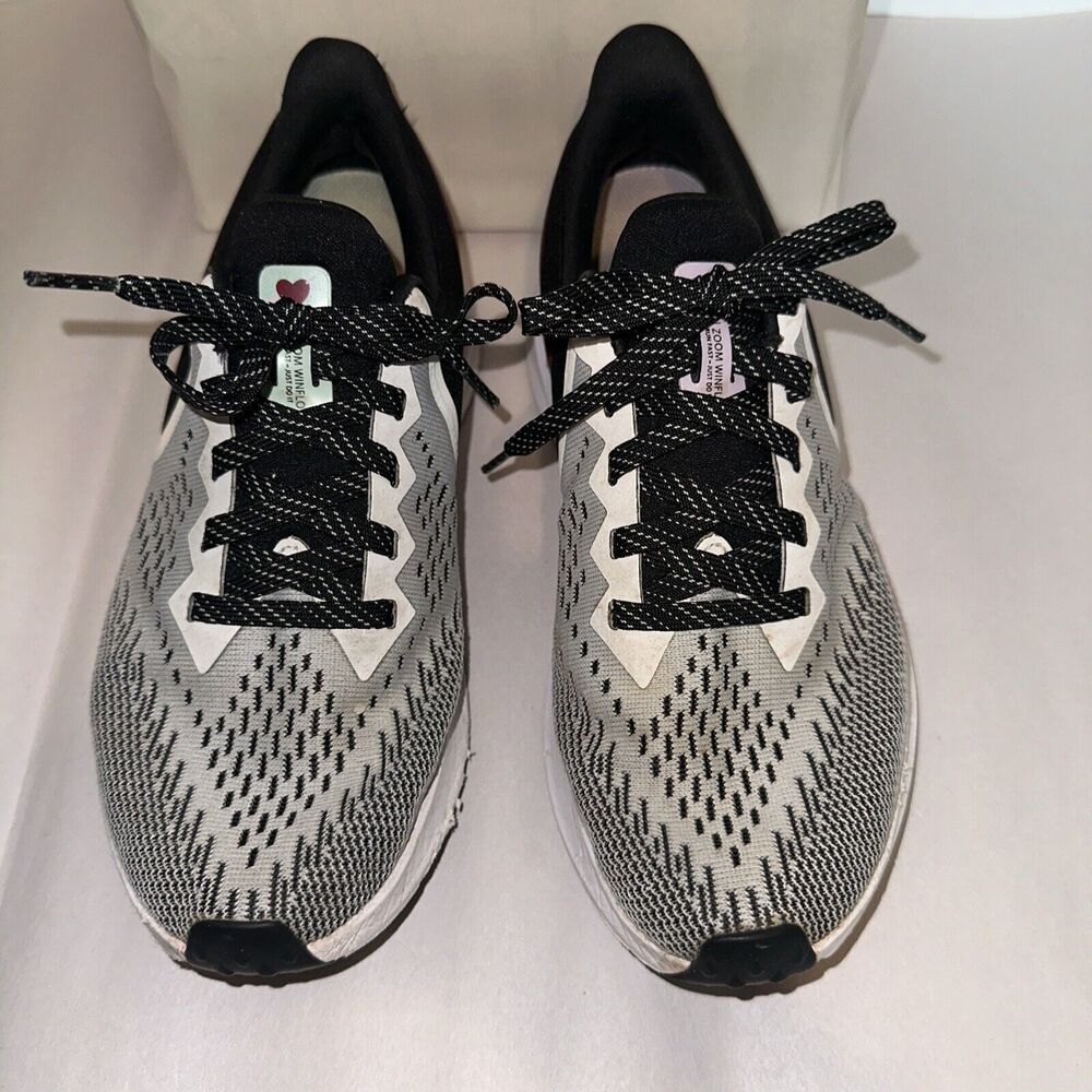 Nike Air Zoom Winflo 6 Womens Size 7 Gray White Sneakers Running AQ8228-103 - Picture 3 of 9